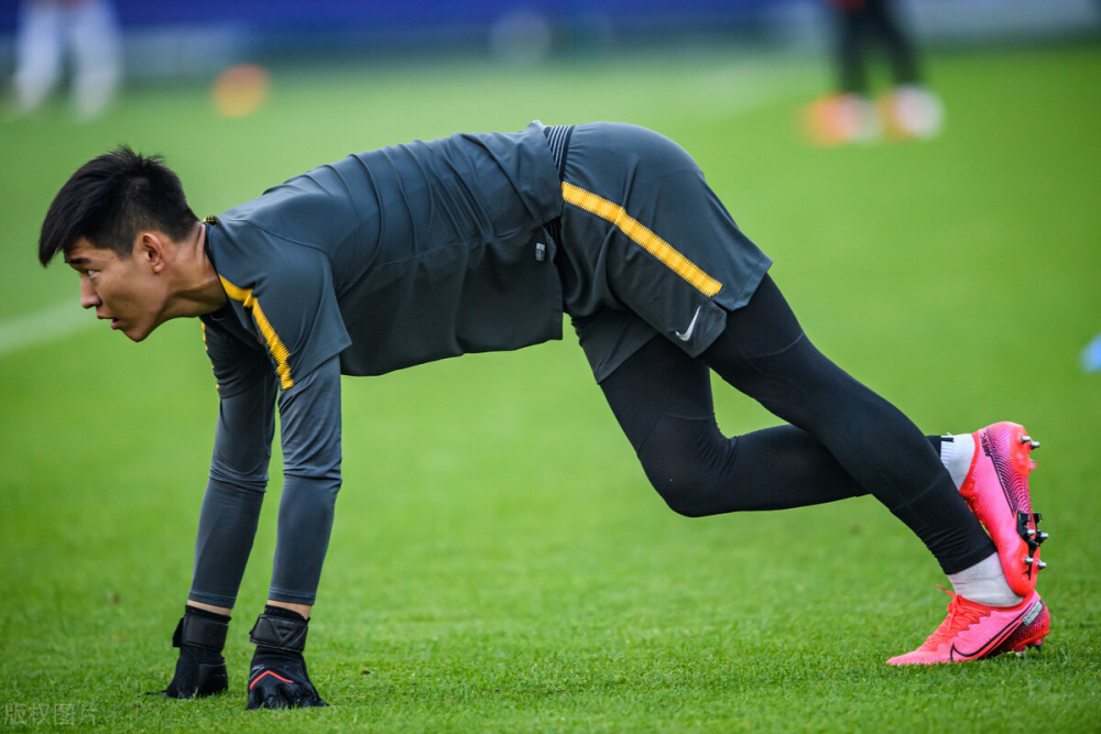 开云网页版-广州队迎全明星赛关键赛，关键时刻更衣室发声，引发热议，高层口径保持一致的简单介绍